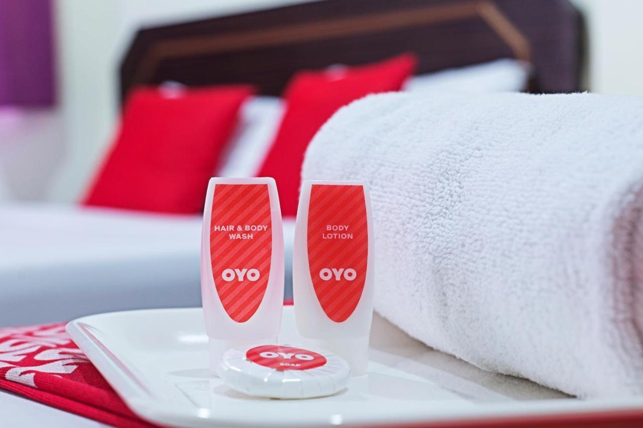 Oyo 422 Hotel Reno クアラルンプール エクステリア 写真